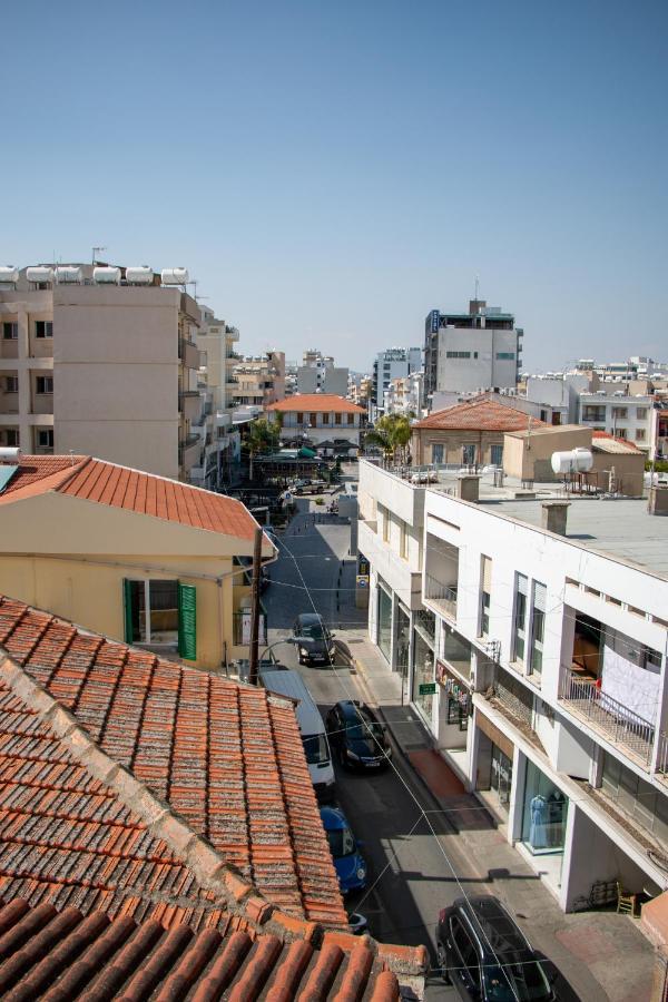 Lakis Court Apartment Larnaca Luaran gambar